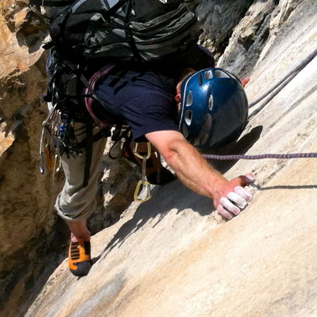 Arco:Andrea the Woodman non perde di vista i piedi! scalare sulla roccia