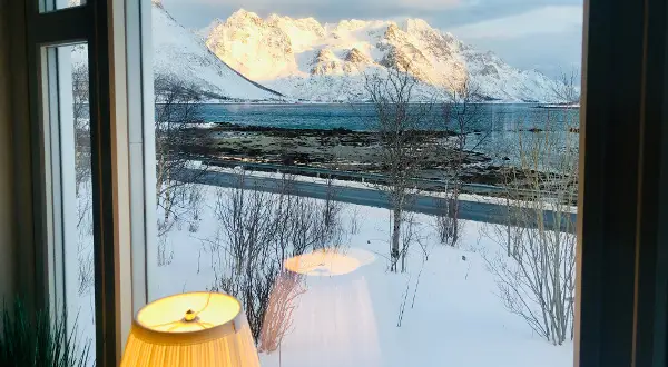 casa sul fiordo in norvegia